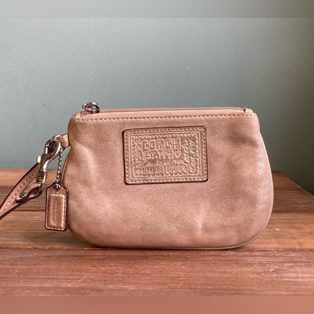 Y2K Vintage Coach Shimmery Poppy Leather Wristlet Bag